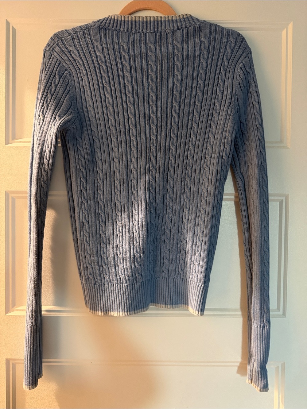 Brandy Melville Pale Blue Cable Knit V-Neck Sweater - Picture 3 of 4